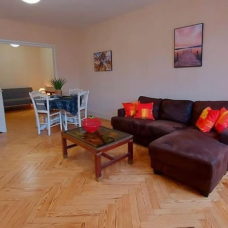 Apartament Le Spacieux Du Centre Agen Zewnętrze zdjęcie
